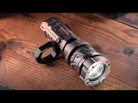 LOOP SK01s - silver titanium - LEP fidget flashlight [OVERVIEW &amp; BEAMSHOTS]