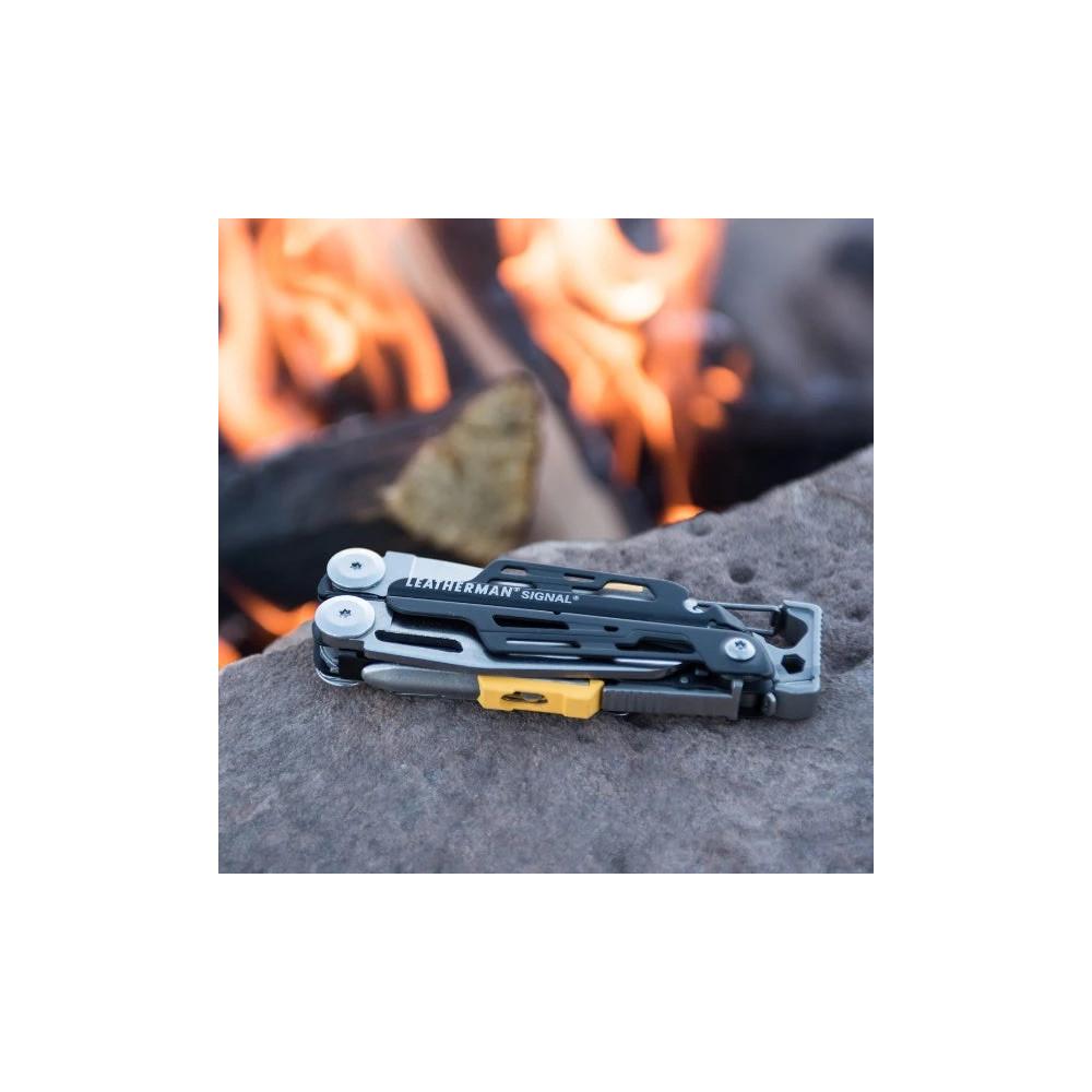 Leatherman SIGNAL® with Button Pouch - Image 10