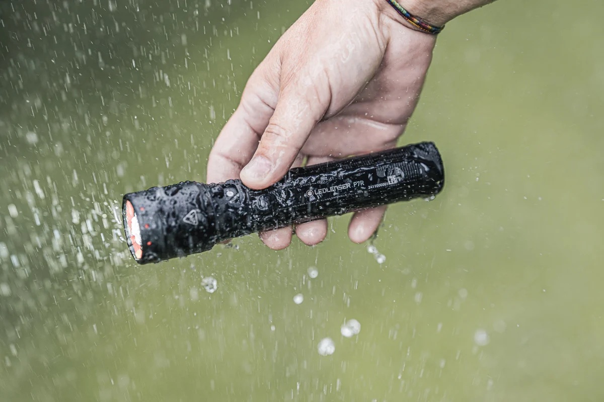 Ledlenser P7R Rechargeable Flashlight - 2000 Lumens, 320 Metres (2026) - Image 9